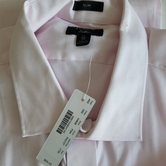Two brand name dress shirts for one price - Picture 2 of 7